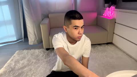 Snapshot of sue_star chatting on 8, 2, 2025 Emmy online show from 8, 2, 2025