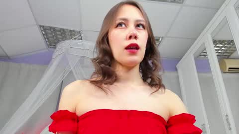 sugar blond online show from 12, 2, 2025