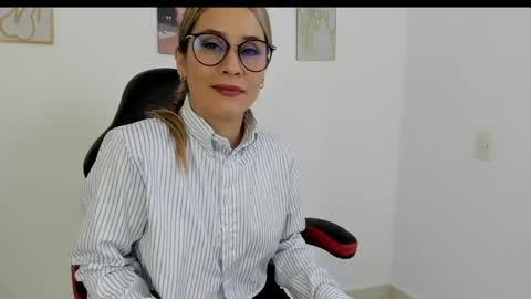 sugar_milff online show from 13, 2, 2025