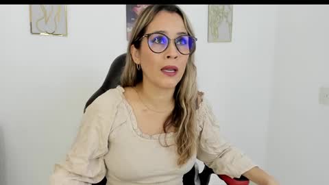 sugar_milff online show from 11, 3, 2025