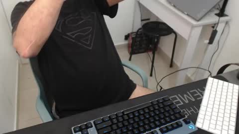 Johnny online show from 12, 4, 2026