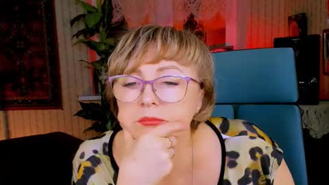 Vivien online show from 22, 10, 2025