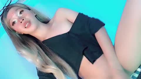 Snapshot of sugarxbaby_ chatting on 30, 11, 2025 LoveSugar online show from 30, 11, 2025