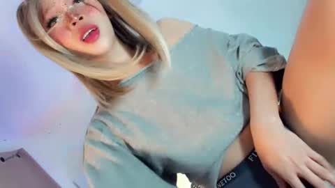 Snapshot of sugarxbaby_ chatting on 4, 3, 2026 LoveSugar online show from 4, 3, 2026