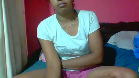 Snapshot of sukietalore chatting on 26, 5, 2026 SukieTalore online show from 26, 5, 2026