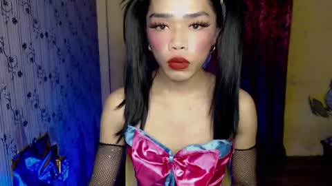 sultry_sirenxx online show from 23, 12, 2024