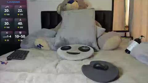 Andres-tattoos  Derek Hairy online show from 20, 2, 2026