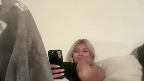 Snapshot of summerclarke2 chatting on 23, 9, 2025 summerclarke2 online show from 23, 9, 2025