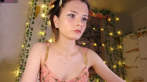 Snapshot of summerhazee chatting on 29, 12, 2024 summerhazee online show from 29, 12, 2024