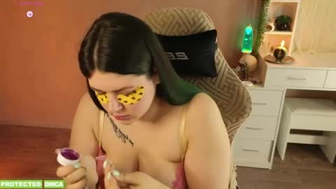 Snapshot of sunflower0907 chatting on 12, 5, 2026 Tina. Im topless model online show from 12, 5, 2026