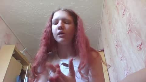 Snapshot of sungpiggott chatting on 27, 5, 2026 sungpiggott online show from 27, 5, 2026