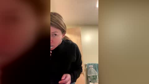 Snapshot of sunnbabe92485 chatting on 6, 2, 2026 sunnbabe92485 online show from 6, 2, 2026