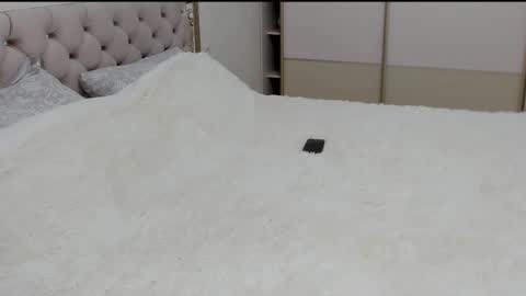 Snapshot of sunny_love__ chatting on 19, 10, 2025 Vanessa online show from 19, 10, 2025