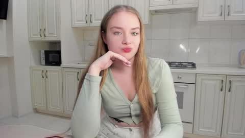 Snapshot of sunny_love__ chatting on 18, 2, 2026 Vanessa online show from 18, 2, 2026