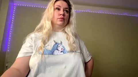 Snapshot of sunny_mood chatting on 9, 1, 2025 sunny mood online show from 9, 1, 2025