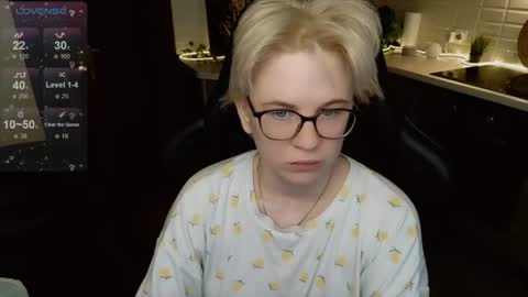 Snapshot of sunny_mood chatting on 13, 6, 2026 sunny mood online show from 13, 6, 2026