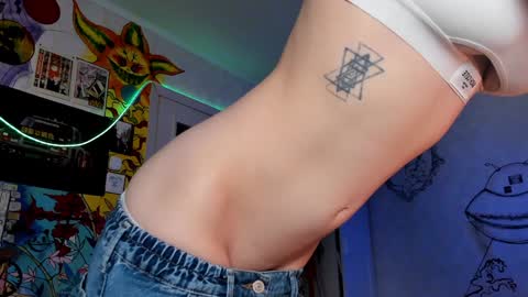 Sunny online show from 7, 1, 2025