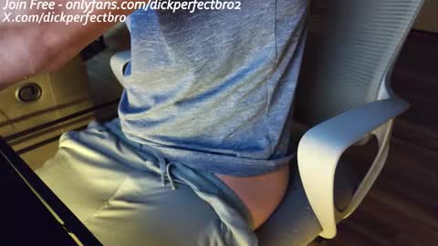 sunny valentine online show from 21, 11, 2025