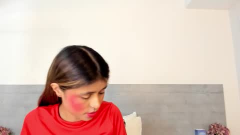 sunnywhitee online show from 7, 3, 2026