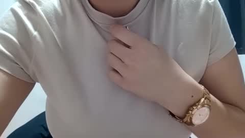 Annie online show from 1, 1, 2025