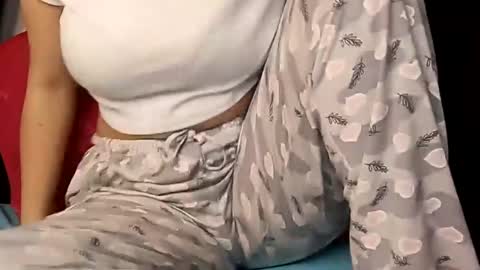 Annie online show from 10, 2, 2025