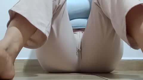 Snapshot of sunshine_days chatting on 2, 2, 2026 Annie online show from 2, 2, 2026