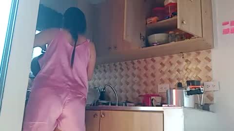 Snapshot of sunshine_days chatting on 10, 2, 2026 Annie online show from 10, 2, 2026