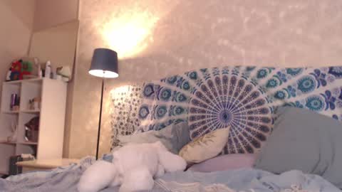 Hella online show from 7, 2, 2025