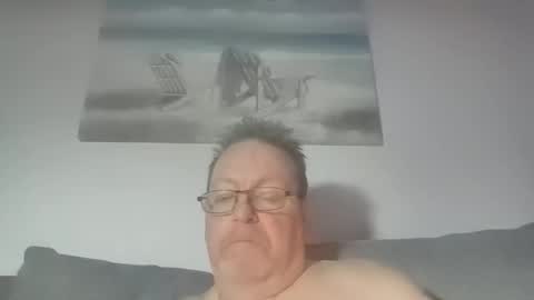 Snapshot of sunspotbaby chatting on 3, 2, 2026 Sunspotbaby online show from 3, 2, 2026