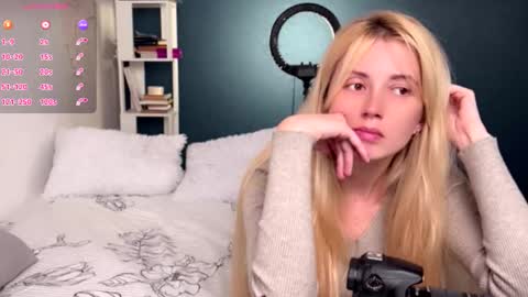 Snapshot of super_peach_stream chatting on 1, 11, 2025 ANNApvt open full info in bio online show from 1, 11, 2025