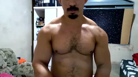 Snapshot of superbigmr chatting on 19, 6, 2026 james online show from 19, 6, 2026