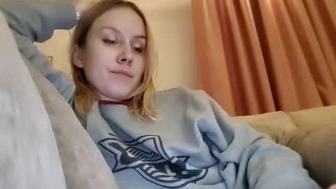 Snapshot of supereasyx chatting on 14, 1, 2025 Annie online show from 14, 1, 2025