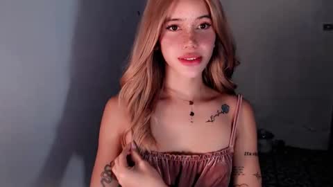 Snapshot of superhotbabe1 chatting on 17, 2, 2026 Erica Help me to reach my goal Superhotbabe1 online show from 17, 2, 2026