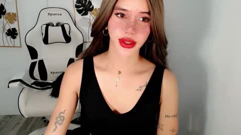 Snapshot of superhotbabe1 chatting on 26, 2, 2026 Erica Help me to reach my goal Superhotbabe1 online show from 26, 2, 2026