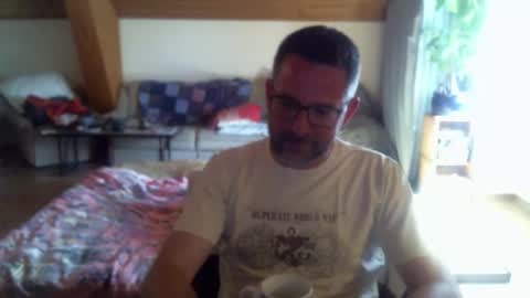 supersquirrel81 online show from 11, 4, 2026