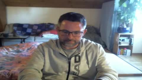 Snapshot of supersquirrel81 chatting on 22, 4, 2026 supersquirrel81 online show from 22, 4, 2026