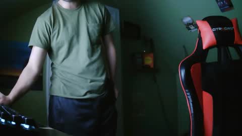 surferdude_here online show from 9, 10, 2025