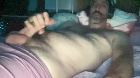 SurfGuy82 online show from 10, 9, 2025