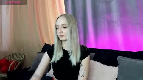 Annie online show from 25, 2, 2025