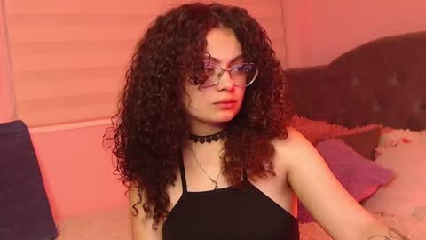 Snapshot of susan_bluee chatting on 11, 12, 2024 Susan online show from 11, 12, 2024