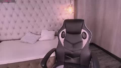 susan_voltaire online show from 11, 6, 2026