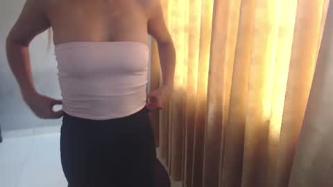 Snapshot of susanleroy chatting on 10, 3, 2025 susanleroy online show from 10, 3, 2025