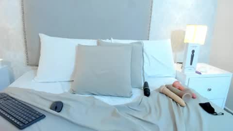 Snapshot of susanthomass chatting on 15, 5, 2026 susanthomass online show from 15, 5, 2026