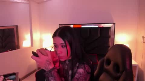 susanvilla online show from 3, 11, 2025