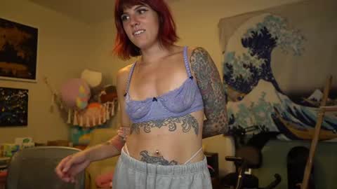   online show from 28, 7, 2026