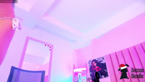 Snapshot of sussan_nicolle1 chatting on 7, 12, 2024 Sussan Nicole  online show from 7, 12, 2024