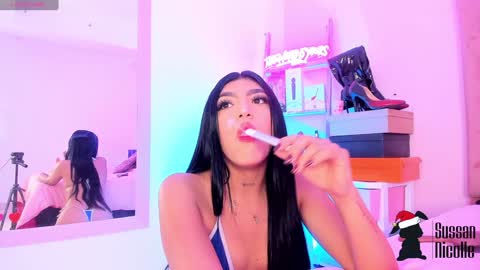Snapshot of sussan_nicolle1 chatting on 17, 12, 2024 Sussan Nicole  online show from 17, 12, 2024