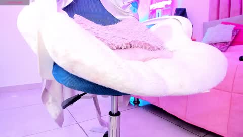 Snapshot of sussan_nicolle1 chatting on 3, 2, 2025 Sussan Nicole  online show from 3, 2, 2025