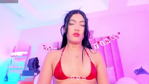 Snapshot of sussan_nicolle1 chatting on 14, 2, 2025 Sussan Nicole  online show from 14, 2, 2025