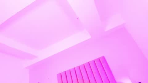 Snapshot of sussan_nicolle1 chatting on 4, 10, 2025 Sussan Nicole  online show from 4, 10, 2025